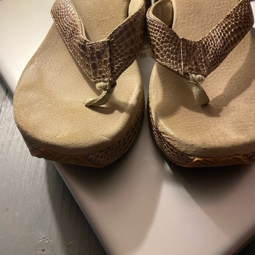 Volatile snakeskin high end thong wedges comfortable size 10 women’s - Picture 5 of 11
